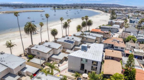 Highly rated Best Beach! 3Bd 2Ba AC Luxury KING Beds!